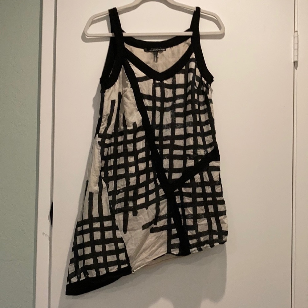 Mado et les autres tunic